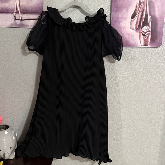 Janie and jack girls pleated dress size 8 black chiffon like new gently used - Picture 2 of 7